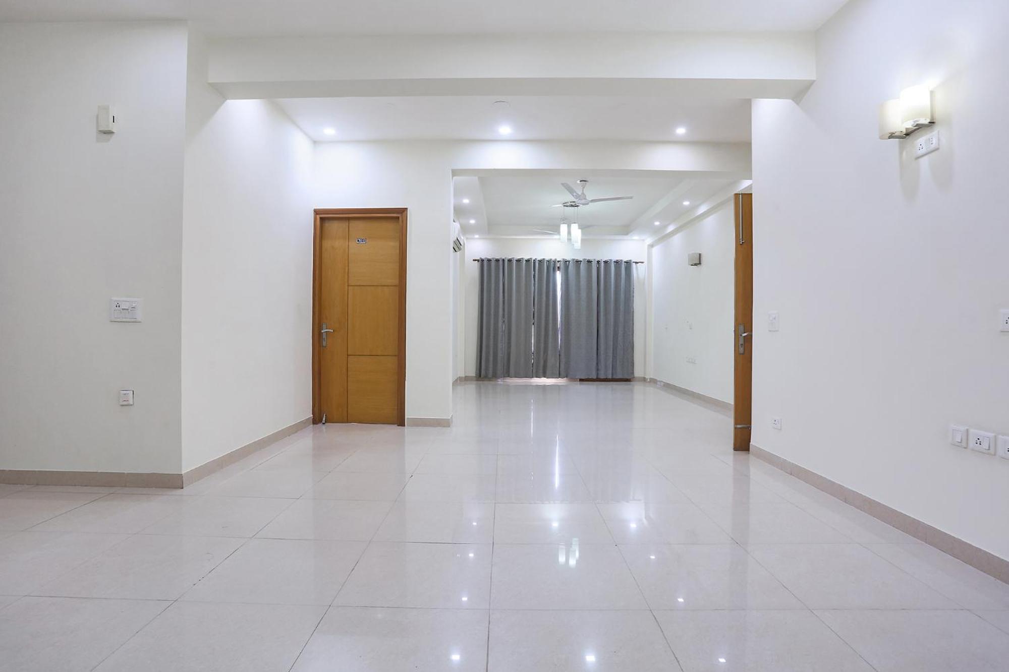 Fabhotel New Journey Hospitality Gurgaon Exterior photo
