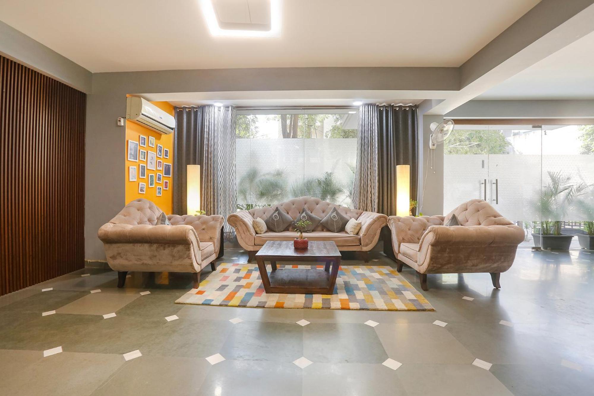 Fabhotel New Journey Hospitality Gurgaon Exterior photo