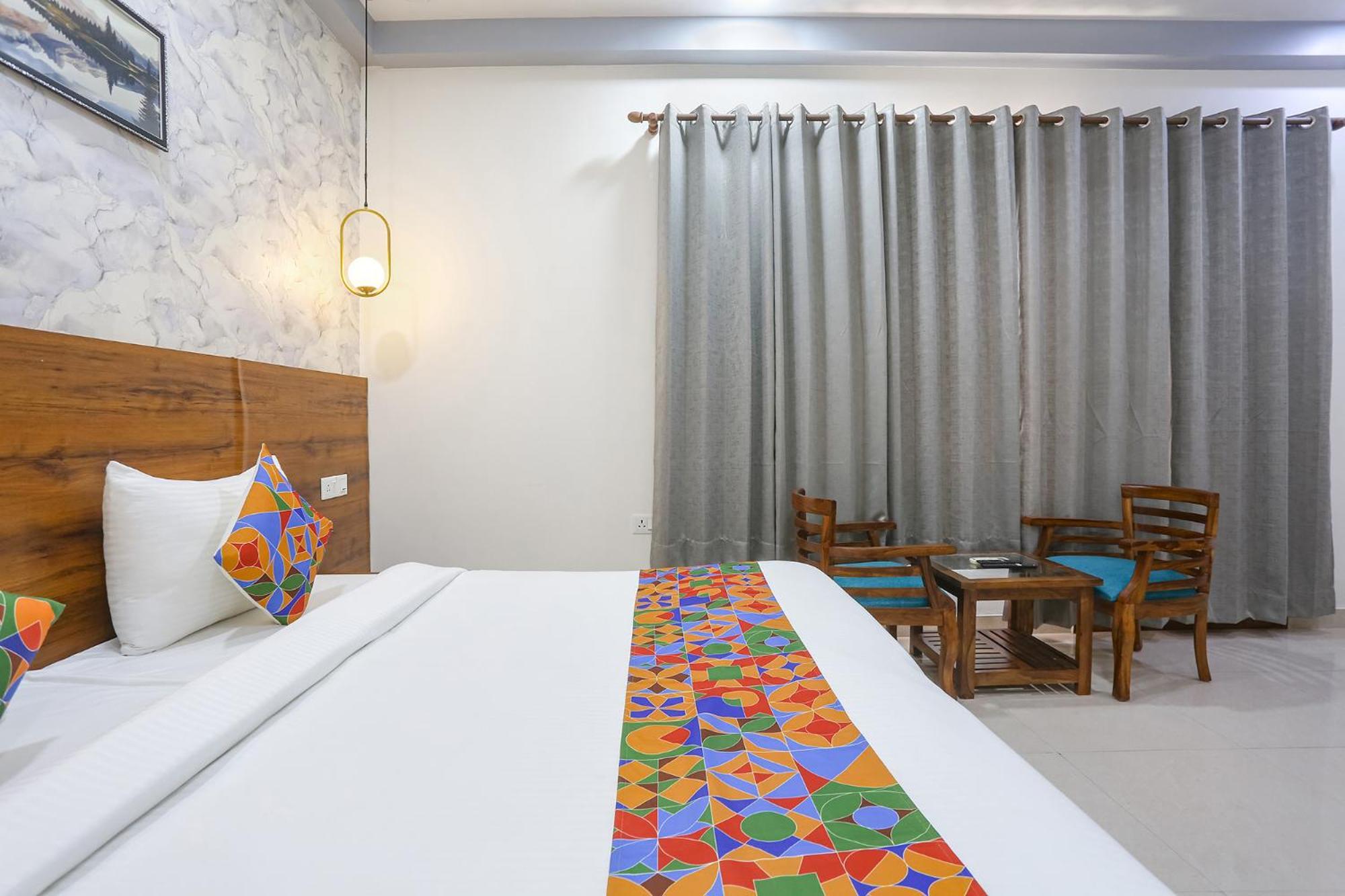 Fabhotel New Journey Hospitality Gurgaon Exterior photo